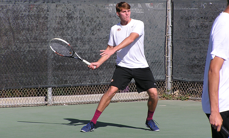 Gauchos outduel Griffins on the courts
