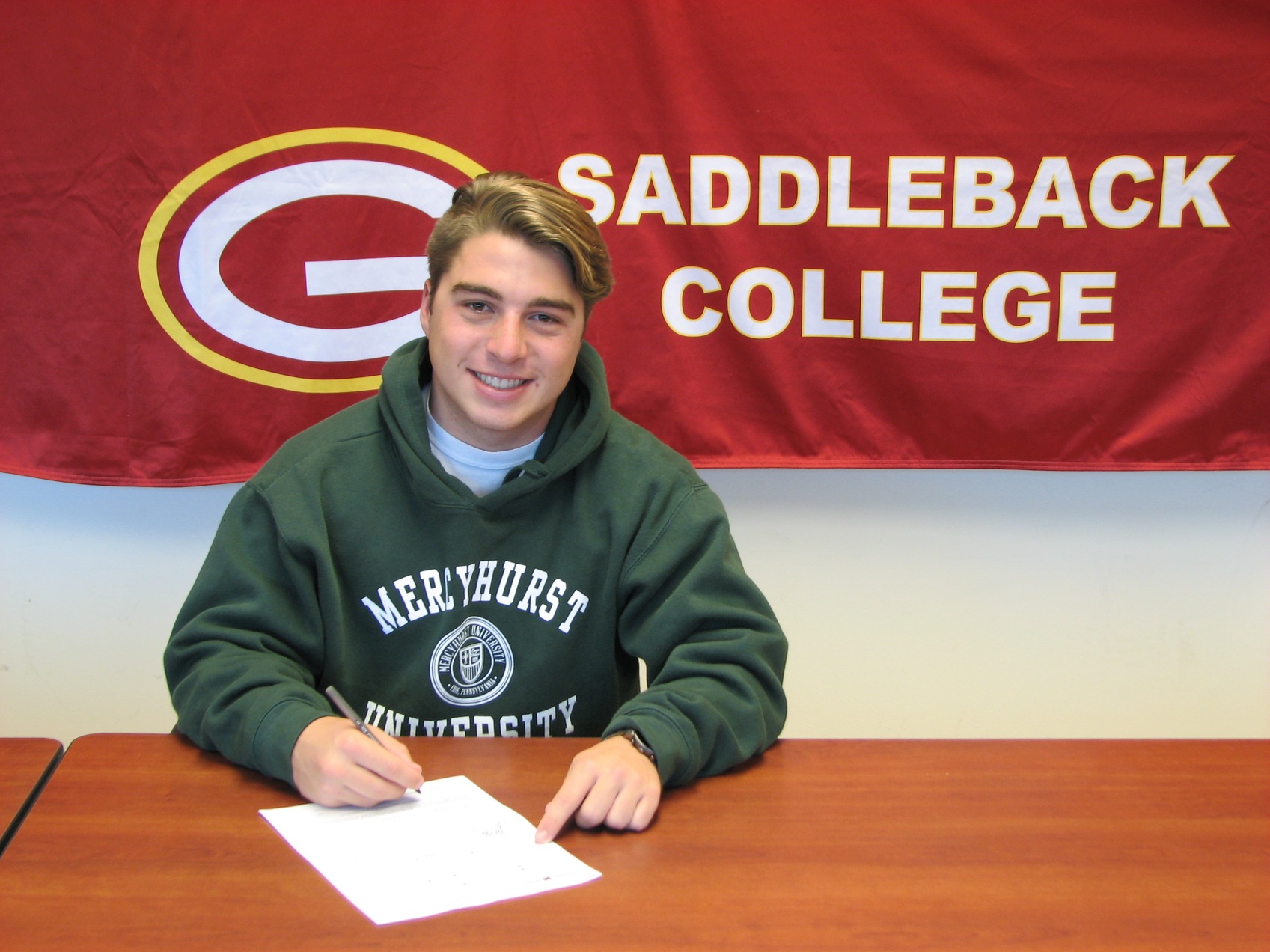 Dylan Shaffer signs with Mercyhurst