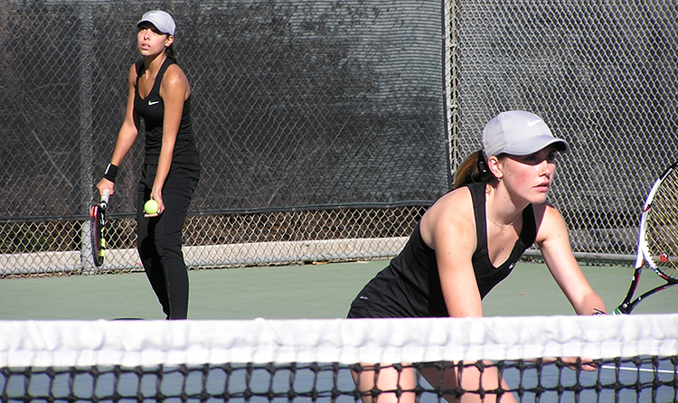 Melkonian and Parks advance at state tournament