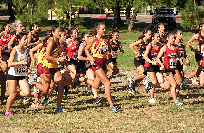 Women’s XC sends early message